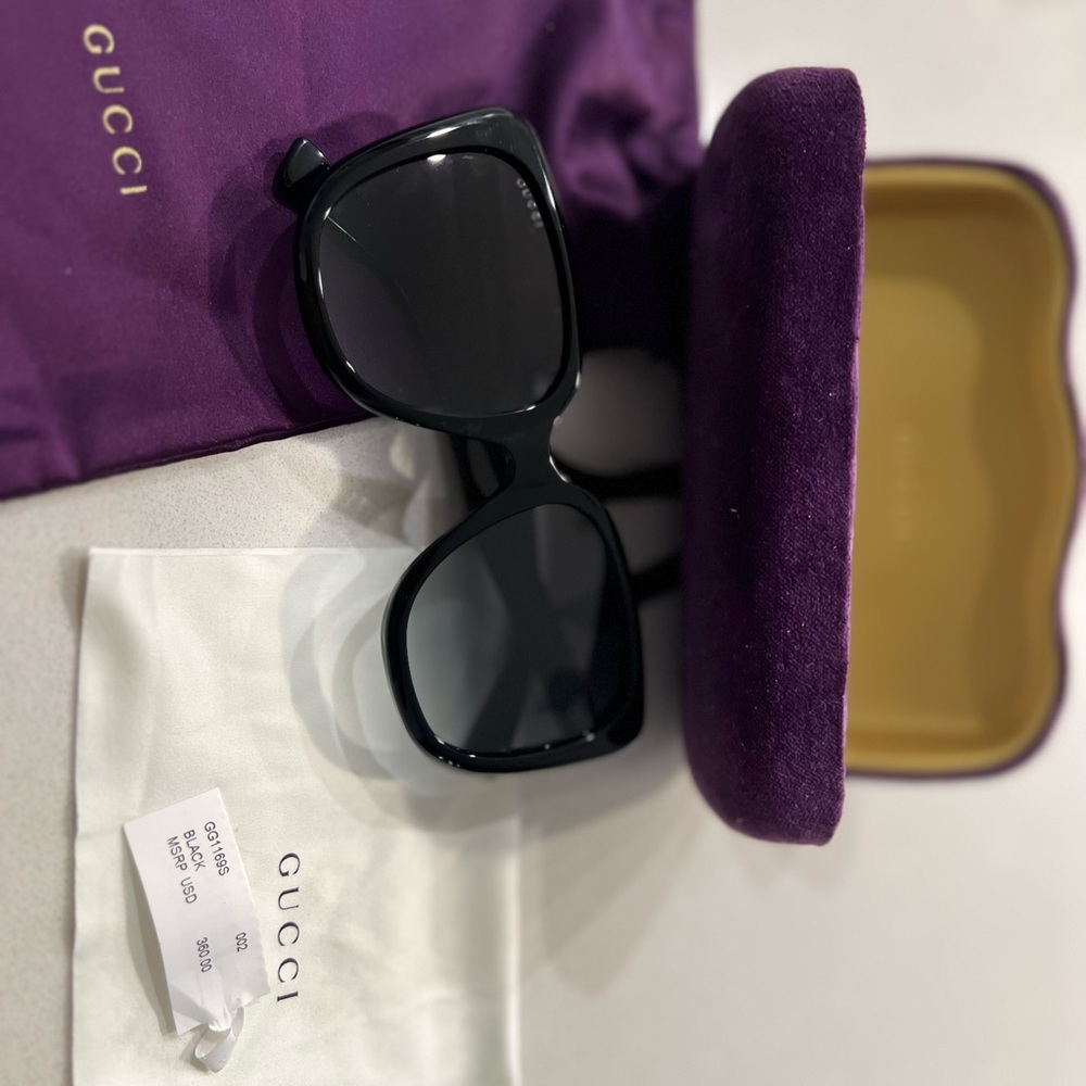 GUCCI SUNGLASSES
